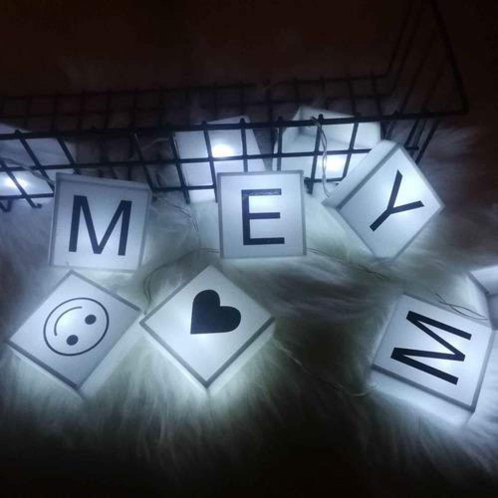 Guirnaldas 10 Lightbox Led 60 Caracteres A Pilas 2 Metros