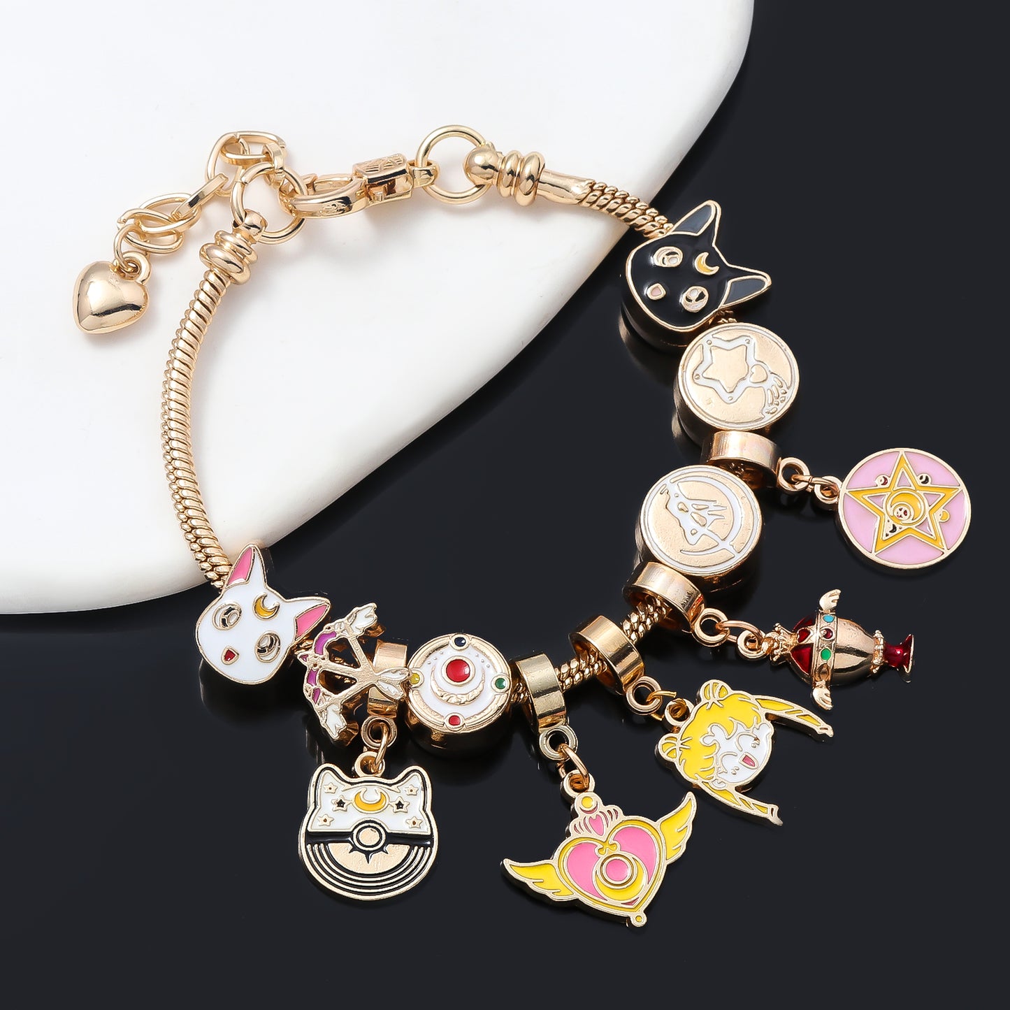 Pulsera Charms dorada dijes Sailor moon