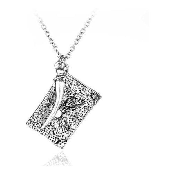 Collar horrocrux colmillo Basilisco y diario Tom Riddle HP