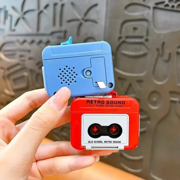 Llavero divertido mini radio con casette grabadora