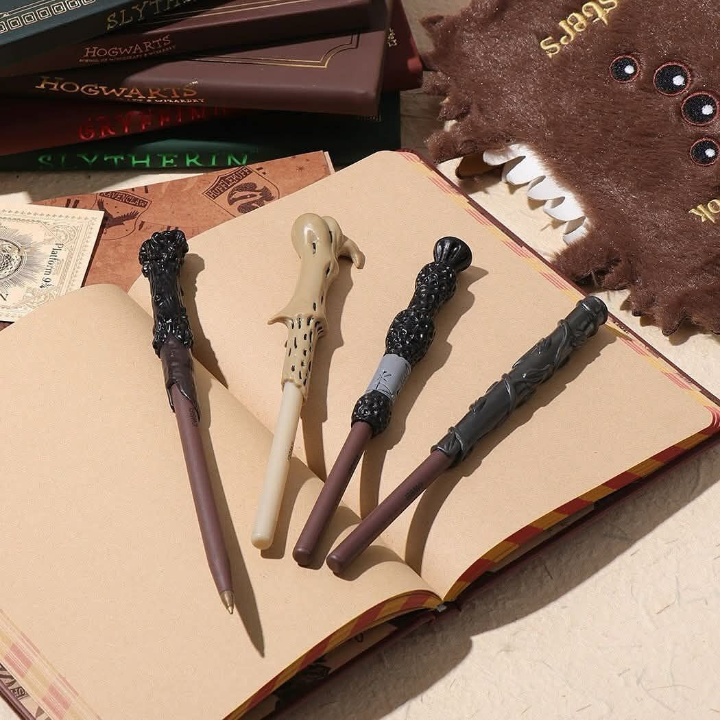 Set de lápices bolígrafos varitas Harry Potter