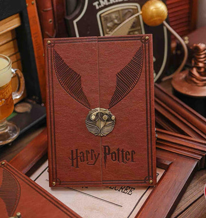 Libreta agenda  planner Delux Harry Potter Broche Snitch