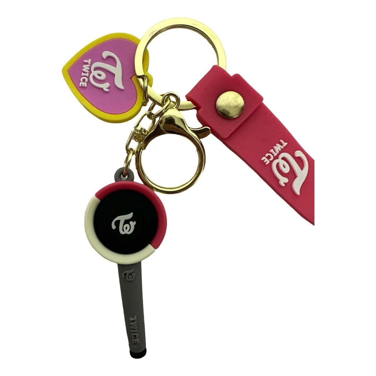 Llavero silicona Kpop Diseño Twice Rosado
