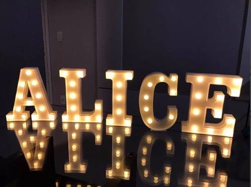 Letra Led Decorativa Abecedario 10,5cm Luz Calida Estoykuku