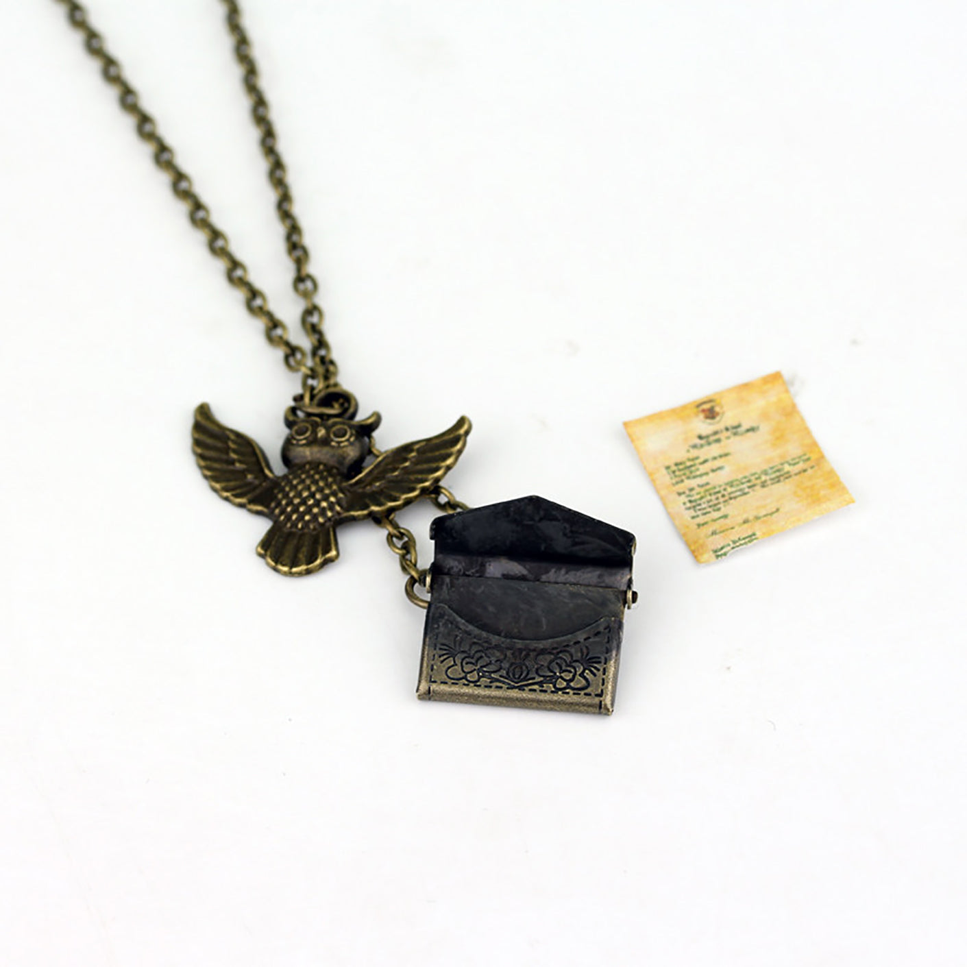 Collar de búho portador de la Carta de admisión a Hogwarts